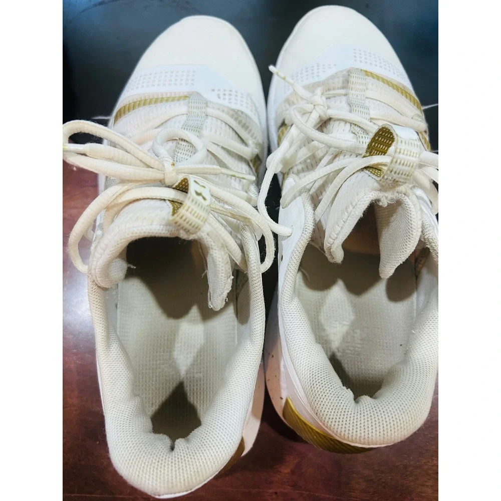 Under Armour HOVR Block City Women Size 8 White Gold Good Basketball Shoes
